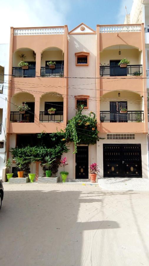 Delices Chez L'Habitant Diack Dakar Kültér fotó